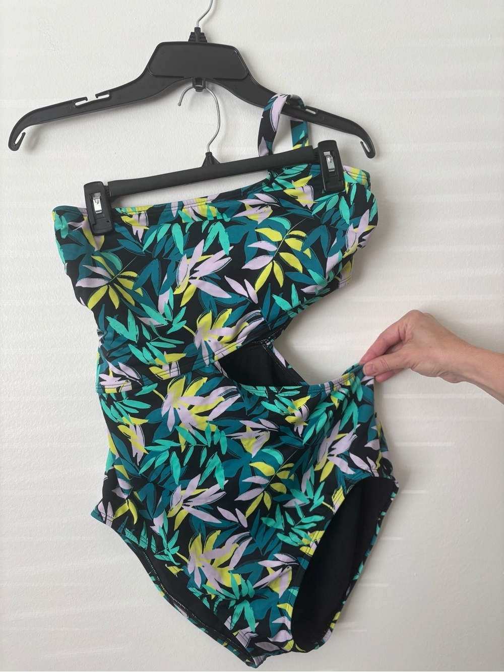 Women’s Tropical Leaf One-Piece Swimsuit